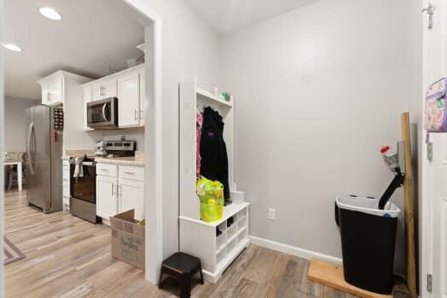 424 Middle Creek Way, Berea, KY 40403