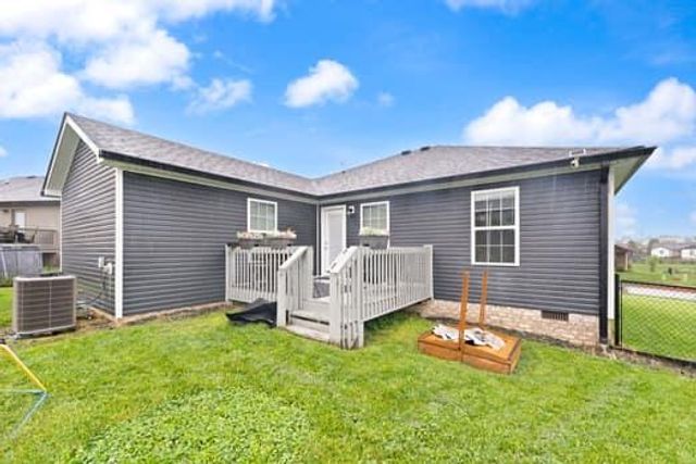 424 Middle Creek Way, Berea, KY 40403