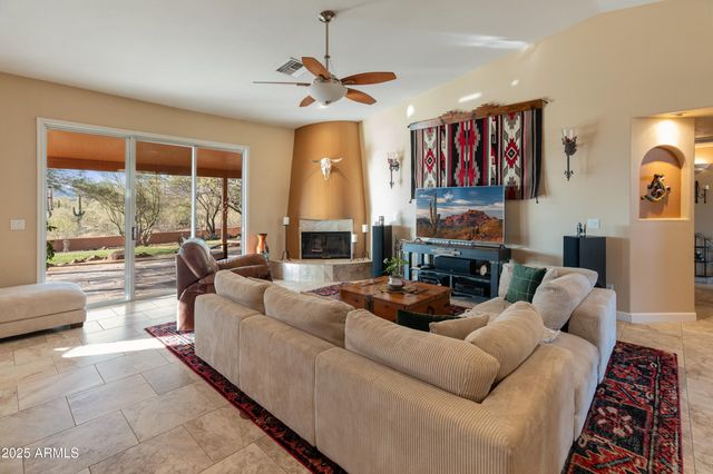 43638 N 22ND Street, New River, AZ 85087