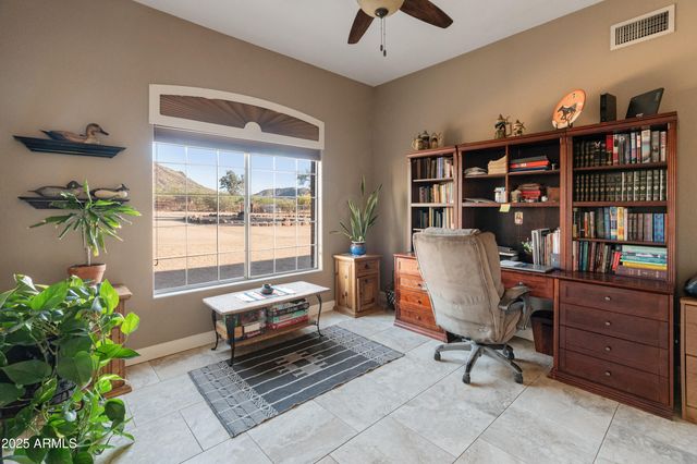 43638 N 22ND Street, New River, AZ 85087