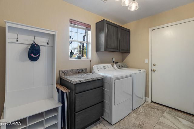 43638 N 22ND Street, New River, AZ 85087