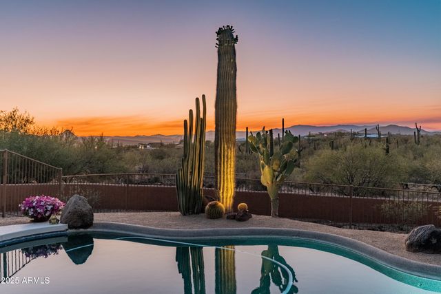 43638 N 22ND Street, New River, AZ 85087