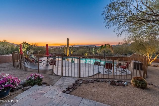 43638 N 22ND Street, New River, AZ 85087