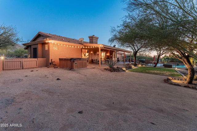 43638 N 22ND Street, New River, AZ 85087