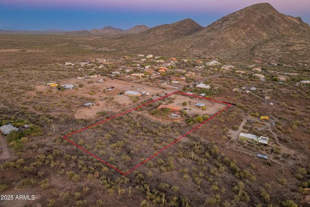 43638 N 22ND Street, New River, AZ 85087