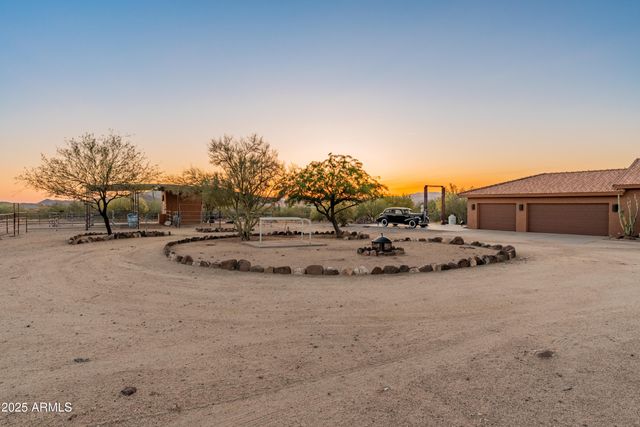 43638 N 22ND Street, New River, AZ 85087