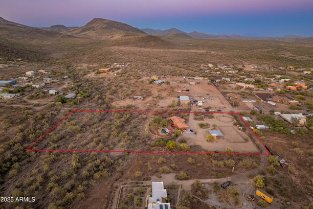 43638 N 22ND Street, New River, AZ 85087