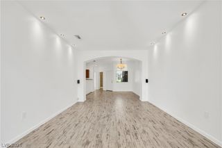 8725 West Flamingo Road 110, Las Vegas, NV 89147