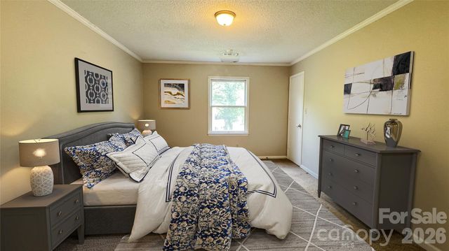 2820 Royal Ridge Lane, Charlotte, NC 28212