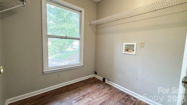 2820 Royal Ridge Lane, Charlotte, NC 28212