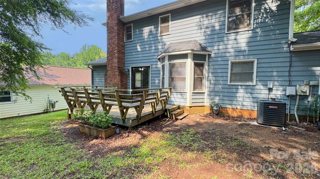 2820 Royal Ridge Lane, Charlotte, NC 28212