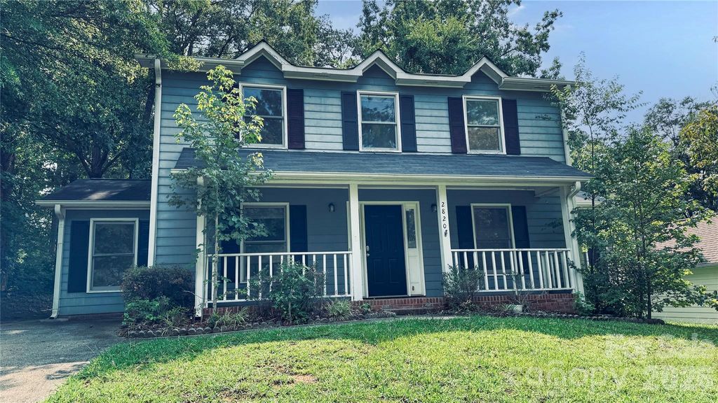 2820 Royal Ridge Lane, Charlotte, NC 28212