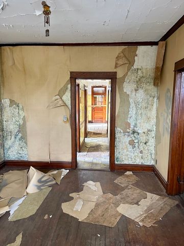 1328 N Avers Avenue, Chicago, IL 60651