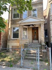 1328 N Avers Avenue, Chicago, IL 60651