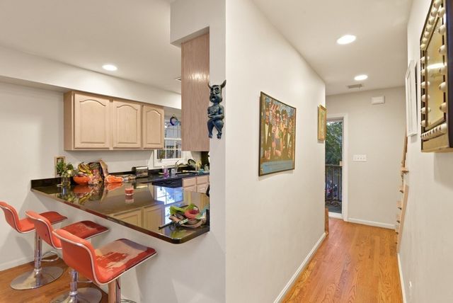 214 Parker Hill Ave 214, Boston, MA 02120