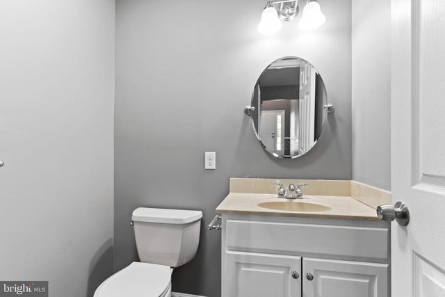 12 NOTTINGHAM DRIVE, Mechanicsburg, PA 17050