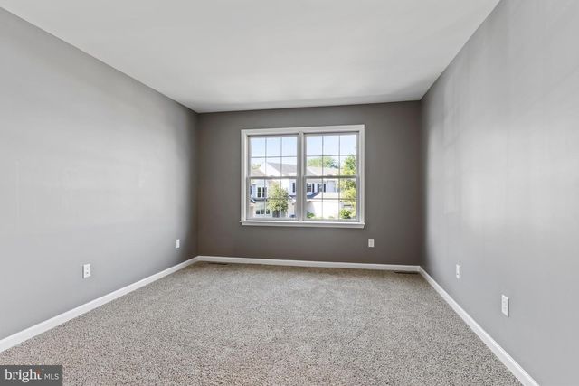 12 NOTTINGHAM DRIVE, Mechanicsburg, PA 17050