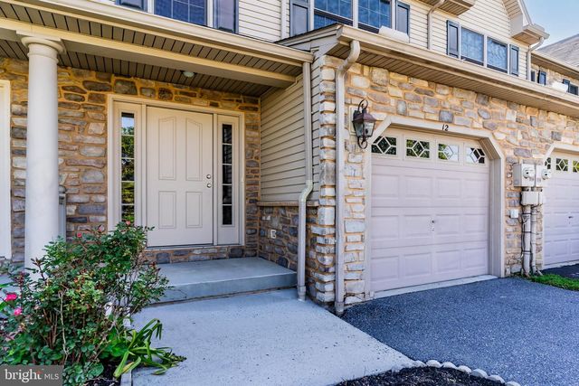 12 NOTTINGHAM DRIVE, Mechanicsburg, PA 17050