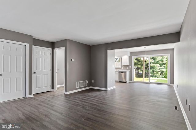 12 NOTTINGHAM DRIVE, Mechanicsburg, PA 17050