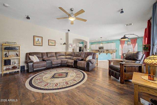 4109 E Peach Tree Drive, Chandler, AZ 85249