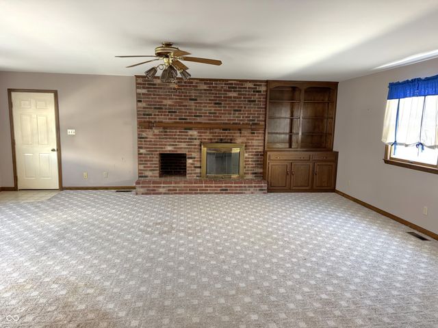 1417 W Market Street, Crawfordsville, IN 47933