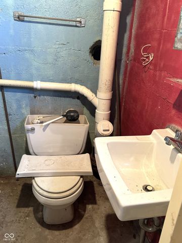 1417 W Market Street, Crawfordsville, IN 47933