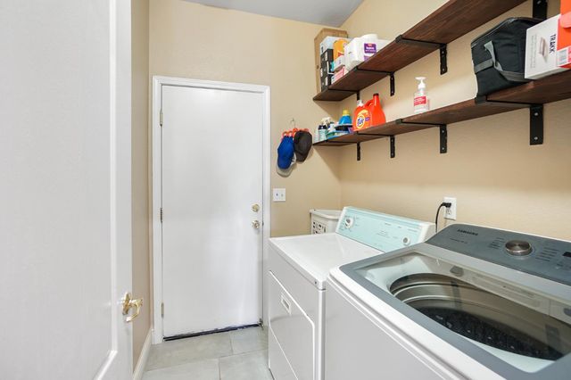 5400 Beckworth Way, Antelope, CA 95843