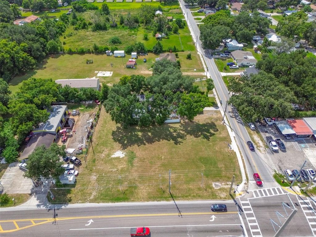 1336 N COMBEE ROAD, Lakeland, FL 33801