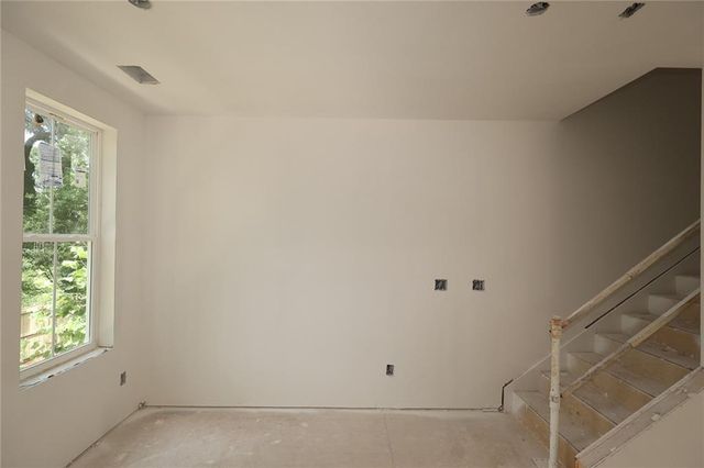 646 Memphis Drive, Scottdale, GA 30079