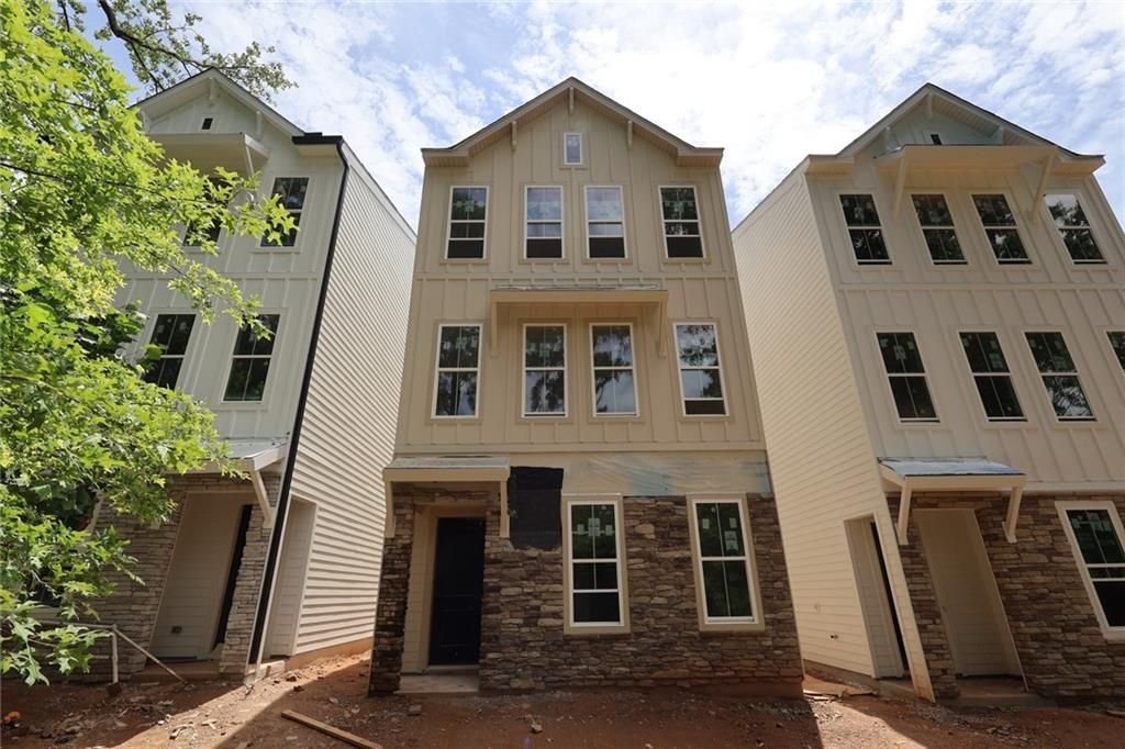 646 Memphis Drive, Scottdale, GA 30079