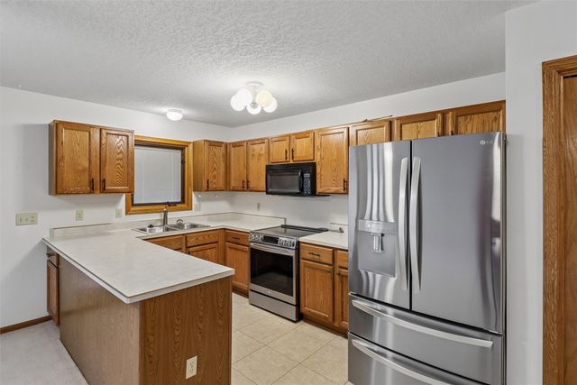 6718 SE 2nd Court, Des Moines, IA 50315