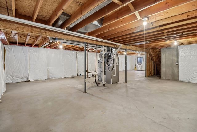 6718 SE 2nd Court, Des Moines, IA 50315