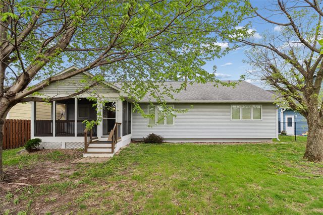 6718 SE 2nd Court, Des Moines, IA 50315