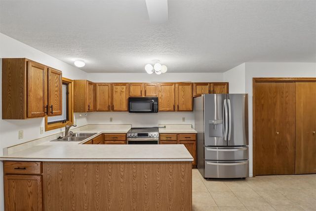 6718 SE 2nd Court, Des Moines, IA 50315