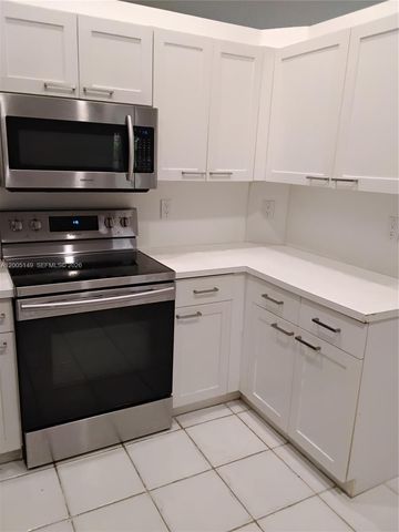 519 Talavera Rd, Weston, FL 33326