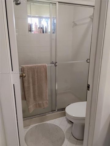 519 Talavera Rd, Weston, FL 33326