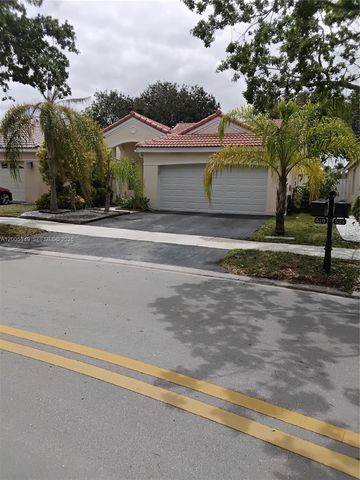 519 Talavera Rd, Weston, FL 33326