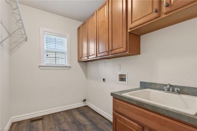 606 Schooner BLVD, Williamsburg, VA 23185