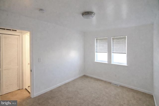 964 MOUNT OLIVET RD NE, Washington, DC 20002