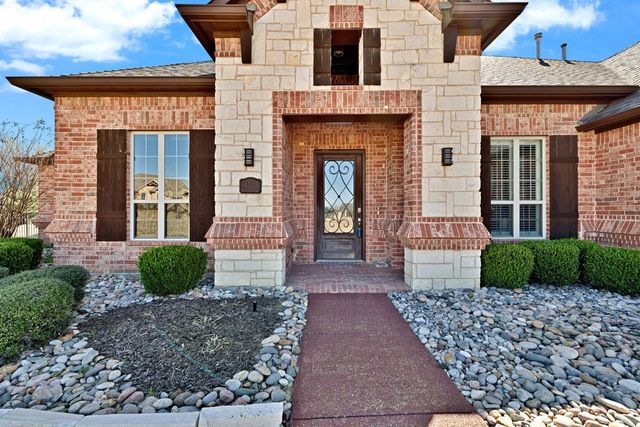 2885 Forest Hills Drive, Cross Roads, TX 76227