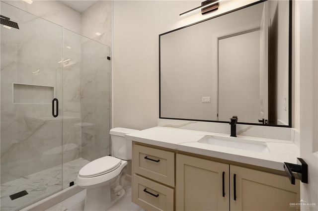 2809 E Zarzamora Avenue, Hidalgo, TX 78557