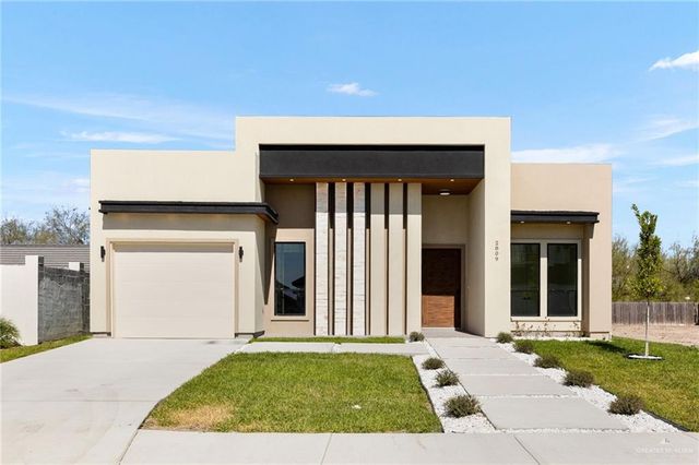 2809 E Zarzamora Avenue, Hidalgo, TX 78557