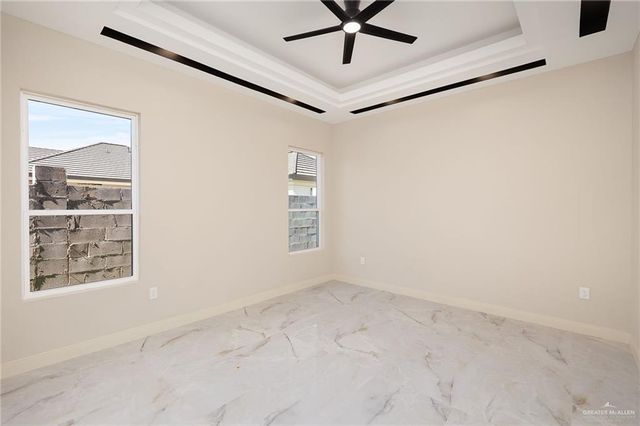 2809 E Zarzamora Avenue, Hidalgo, TX 78557