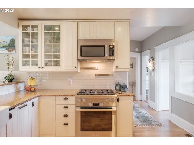 13060 Sw ELK ROCK Rd, Lake Oswego, OR 97034
