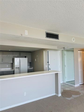 13499 Biscayne Blvd 606, North Miami, FL 33181