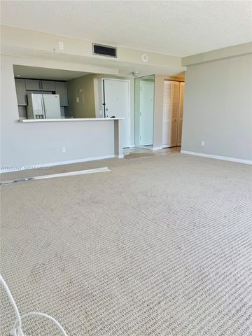 13499 Biscayne Blvd 606, North Miami, FL 33181