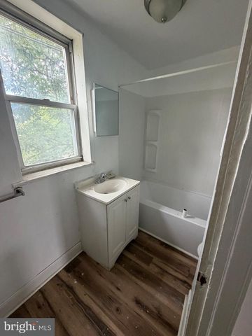 6429 GLENMORE AVE, Philadelphia, PA 19142