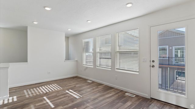 61 N JORDAN RIVER WAY, Saratoga Springs, UT 84045