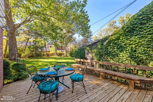 1031 Kensington Avenue, Grosse Pointe Park, MI 48230