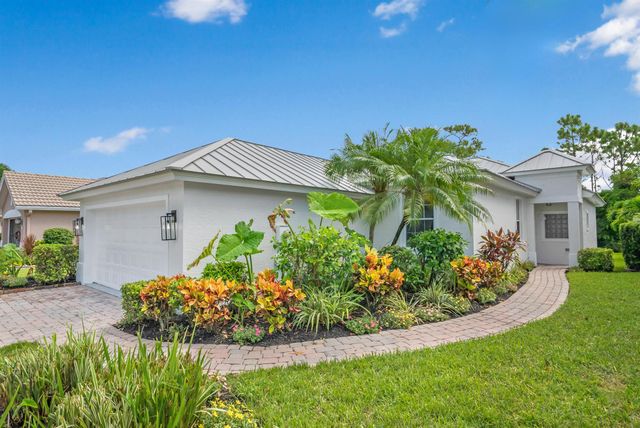 3665 NW Deer Oak Drive, Jensen Beach, FL 34957